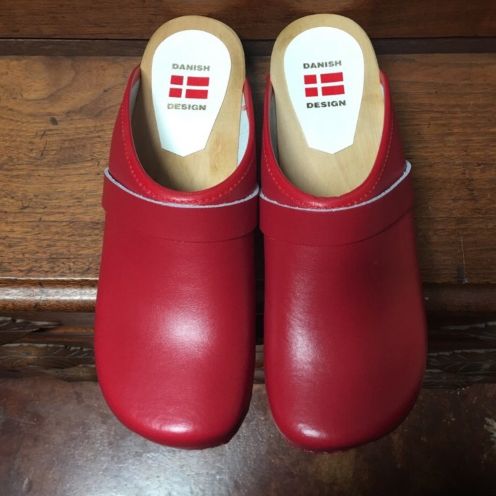 danish clogs, red